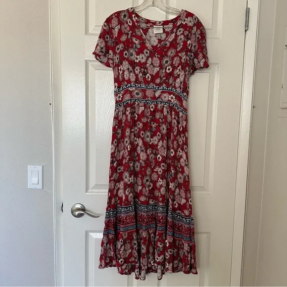 Red Midi Sundress with Smocked Tiered Design for Casual Wear - Picture 2 of 11